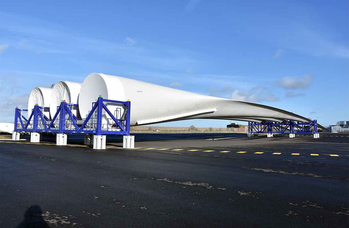 lm-wind-power-manufactures-the-world-s-first-wind-turbine-blade-beyond